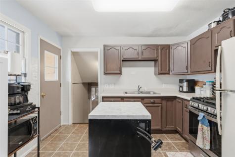 408 Day Street NW Cedar Rapids IA 52405