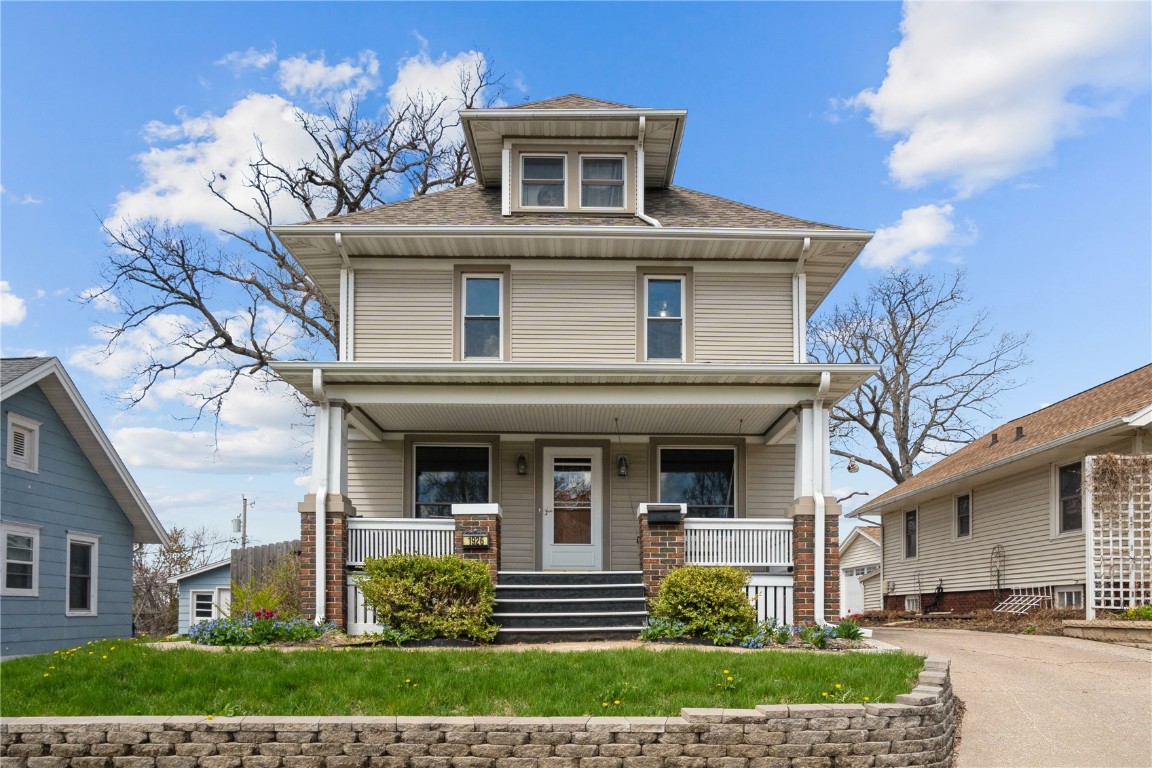 1926 Higley Avenue SE Cedar Rapids IA 52403