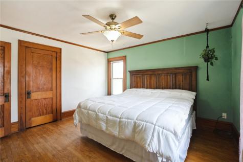 1926 Higley Avenue SE Cedar Rapids IA 52403