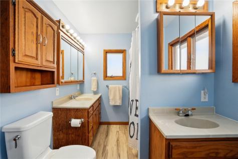 1926 Higley Avenue SE Cedar Rapids IA 52403