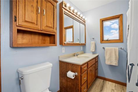 1926 Higley Avenue SE Cedar Rapids IA 52403