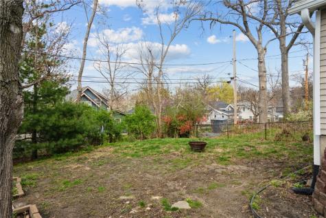 1926 Higley Avenue SE Cedar Rapids IA 52403
