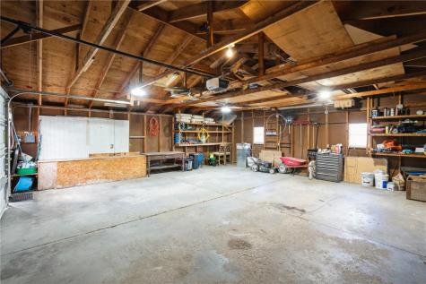 1926 Higley Avenue SE Cedar Rapids IA 52403
