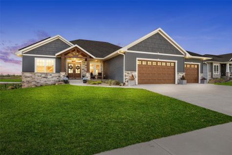 1601 Heartland Street Fairfax IA 52888