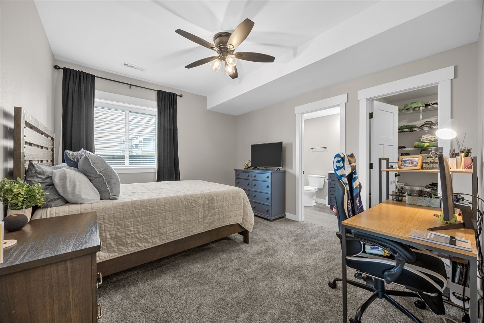 1601 Heartland Street Fairfax IA 52888
