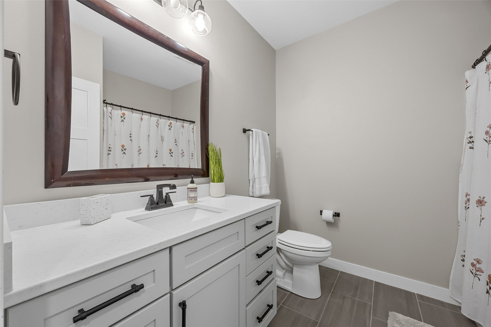 1601 Heartland Street Fairfax IA 52888