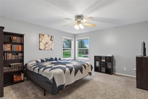 5970 York Avenue Marion IA 52302