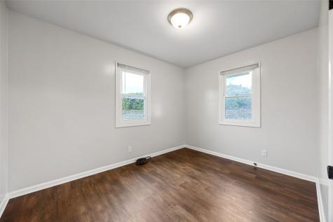 304 B Avenue Hiawatha IA 52233