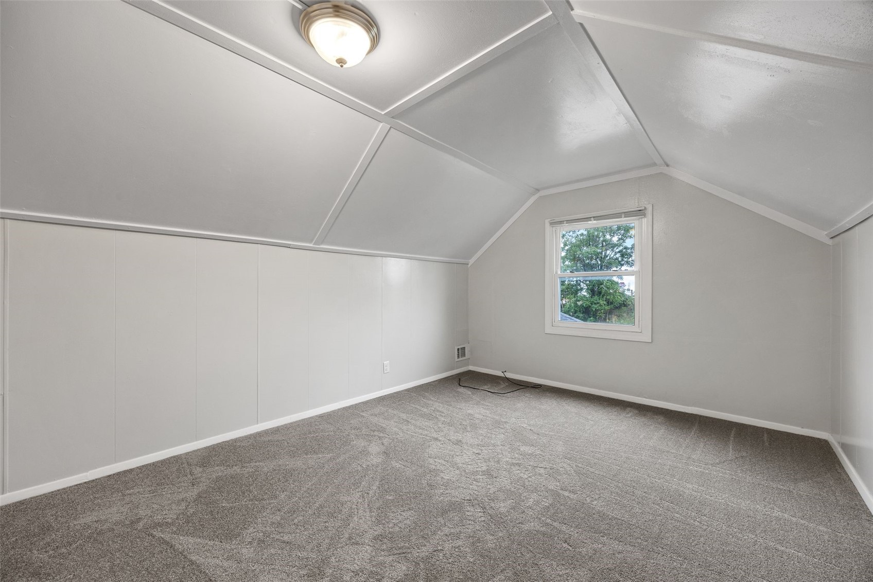 304 B Avenue Hiawatha IA 52233