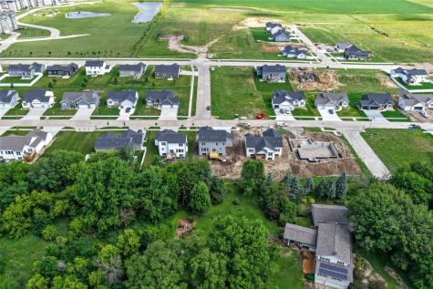 233 Mccarran Avenue NE Cedar Rapids IA 52402