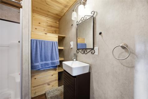 993 Ivanhoe Circle Mt Vernon IA 52314