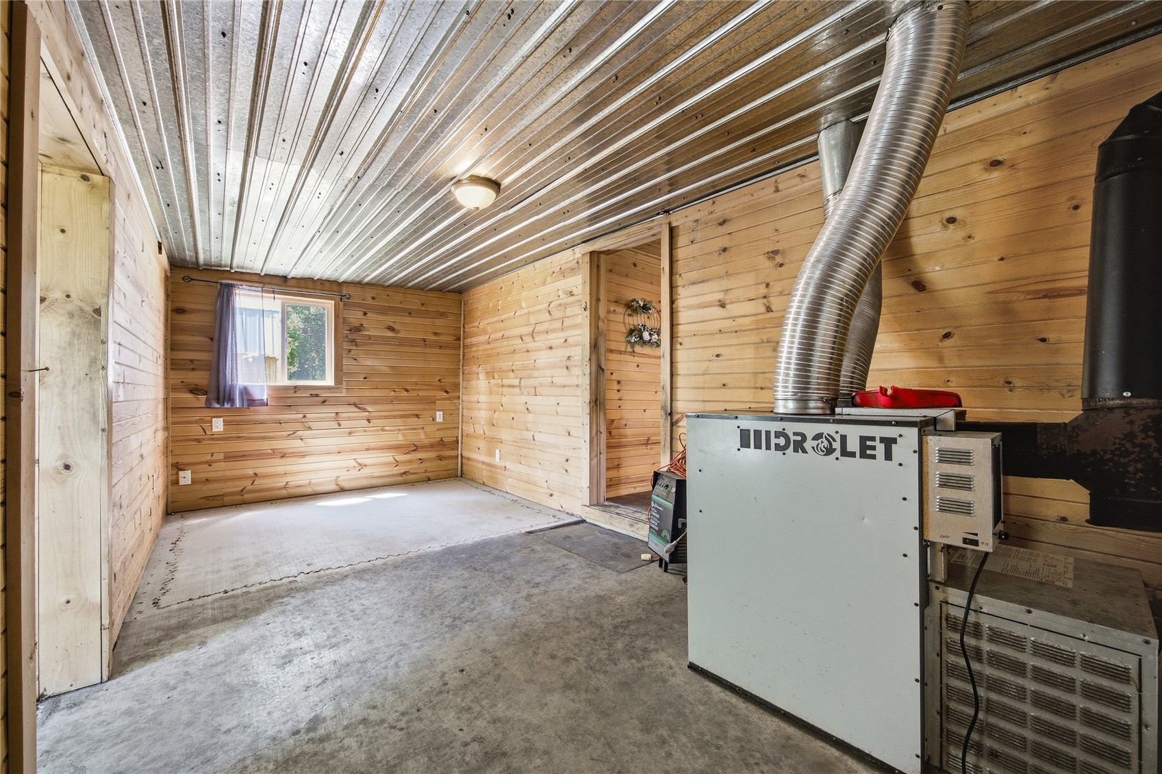 993 Ivanhoe Circle Mt Vernon IA 52314