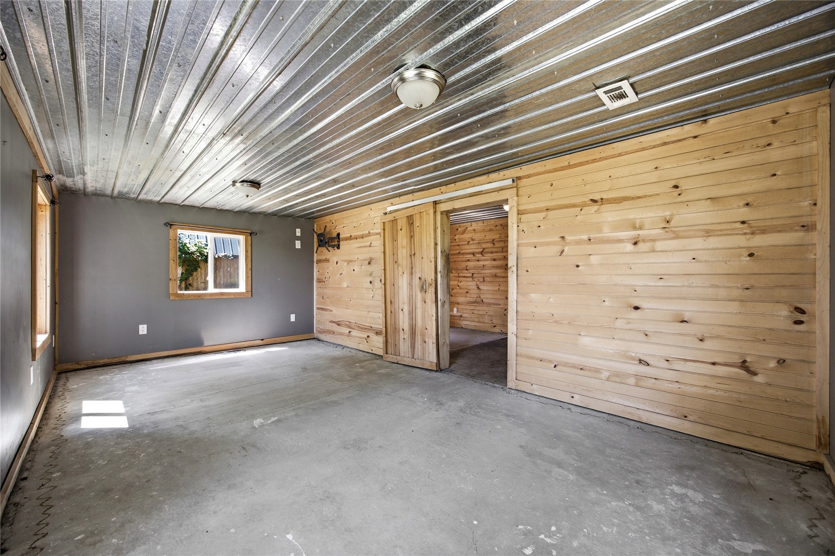 993 Ivanhoe Circle Mt Vernon IA 52314