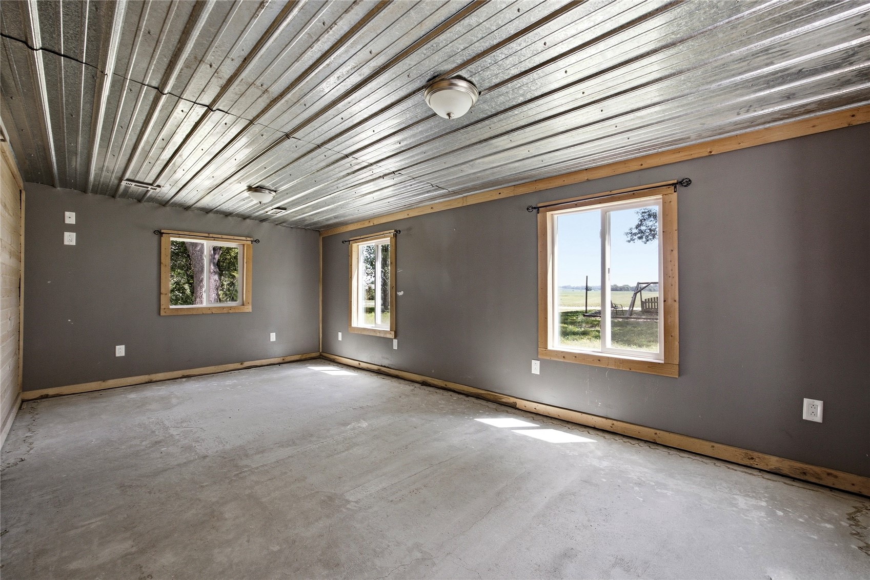 993 Ivanhoe Circle Mt Vernon IA 52314
