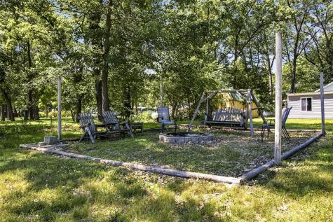 993 Ivanhoe Circle Mt Vernon IA 52314
