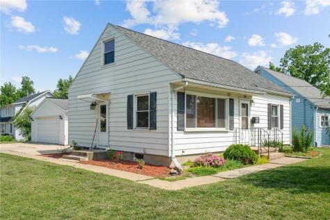 2901 J Street SW Cedar Rapids IA 52404