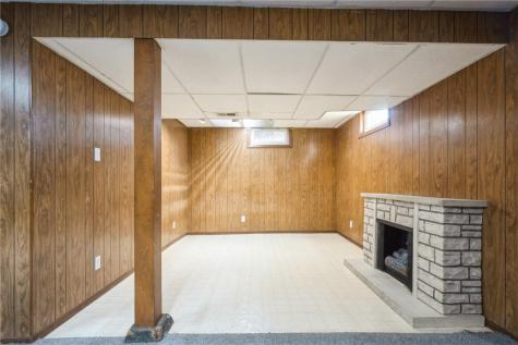 2901 J Street SW Cedar Rapids IA 52404