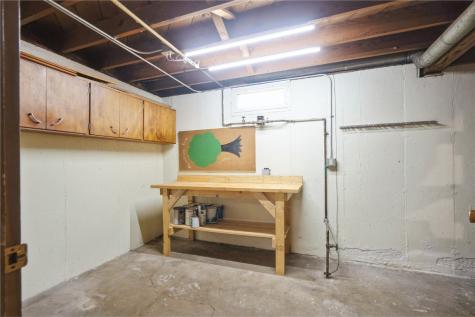 2901 J Street SW Cedar Rapids IA 52404