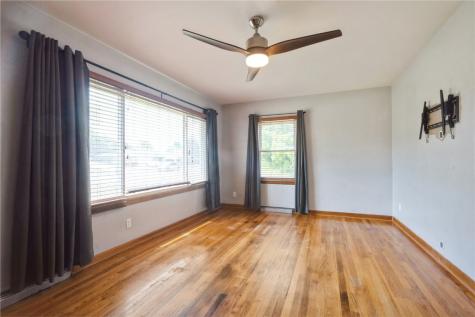 2901 J Street SW Cedar Rapids IA 52404
