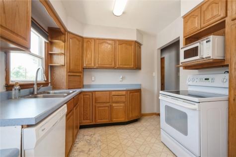 2901 J Street SW Cedar Rapids IA 52404