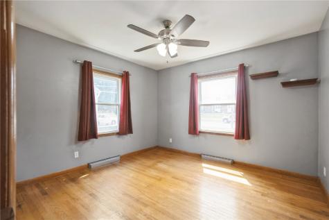 2901 J Street SW Cedar Rapids IA 52404