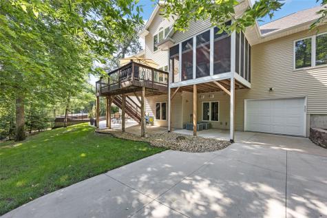 4640 Blarney Drive Cedar Rapids IA 52411