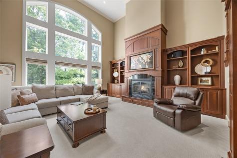 4640 Blarney Drive Cedar Rapids IA 52411