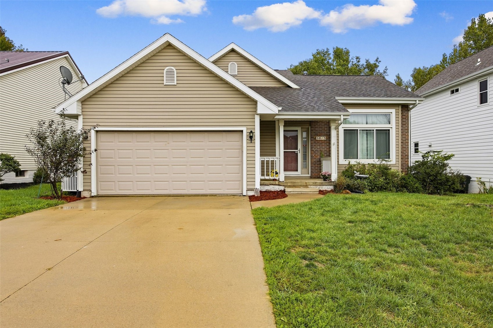 5013 N Willowbend Road NE Cedar Rapids IA 52411