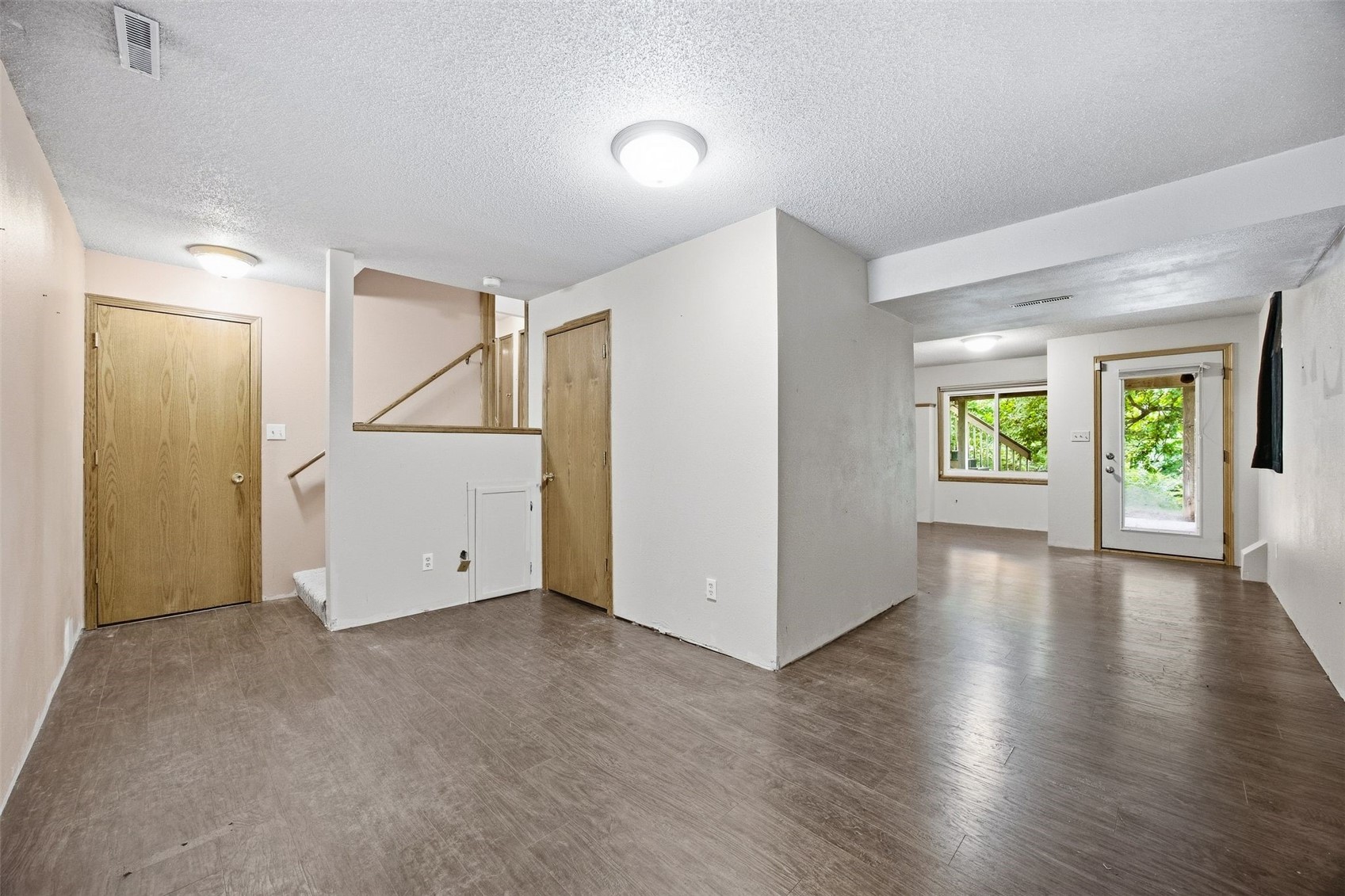 5013 N Willowbend Road NE Cedar Rapids IA 52411