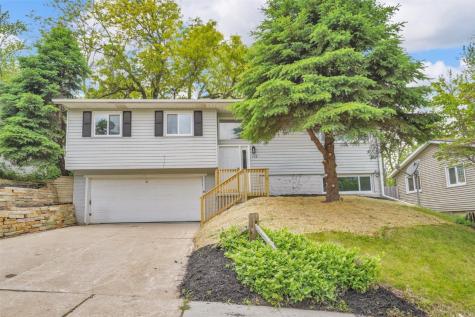 1418 26th Street NW Cedar Rapids IA 52405