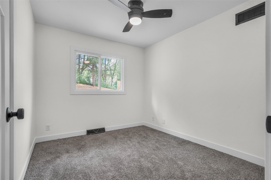 1418 26th Street NW Cedar Rapids IA 52405