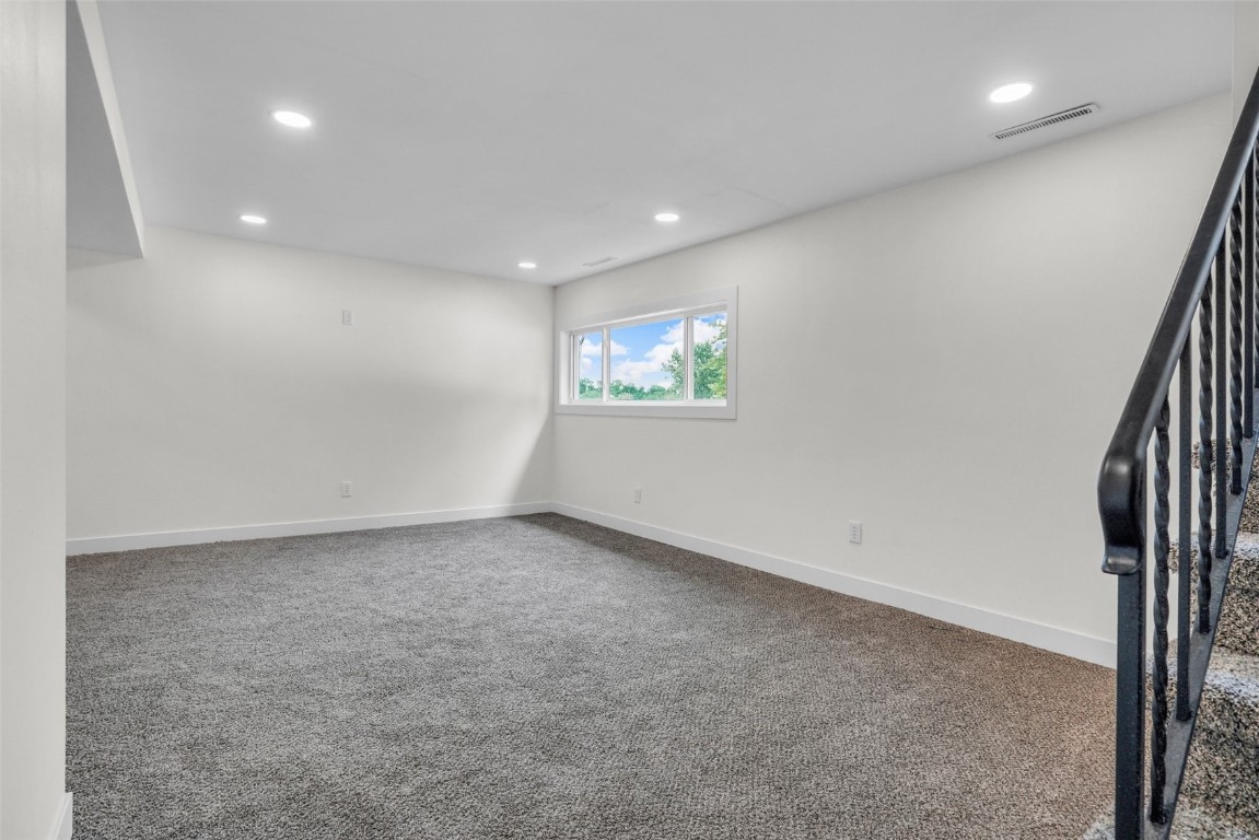 1418 26th Street NW Cedar Rapids IA 52405