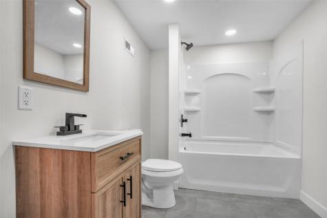 1418 26th Street NW Cedar Rapids IA 52405
