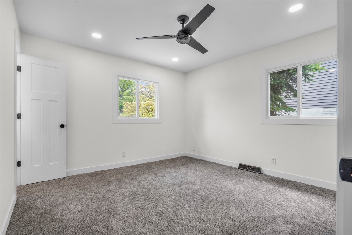 1418 26th Street NW Cedar Rapids IA 52405