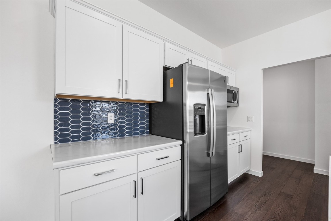 327 Meadows Field Drive NE Cedar Rapids IA 52402