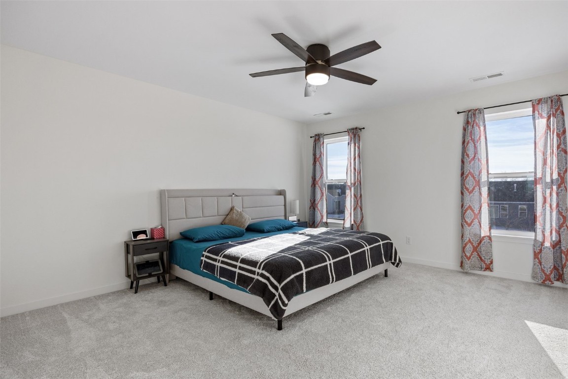 327 Meadows Field Drive NE Cedar Rapids IA 52402