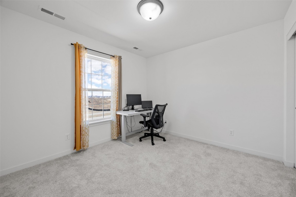 327 Meadows Field Drive NE Cedar Rapids IA 52402