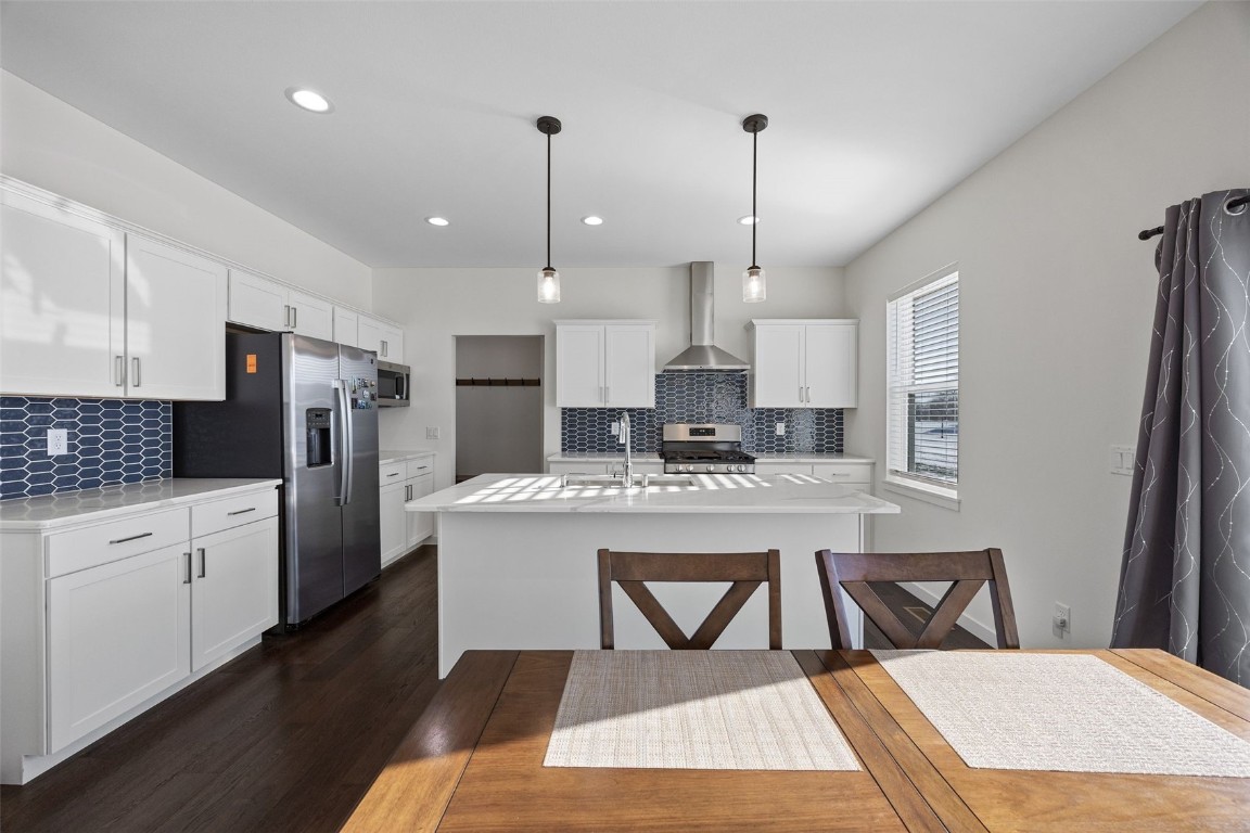 327 Meadows Field Drive NE Cedar Rapids IA 52402