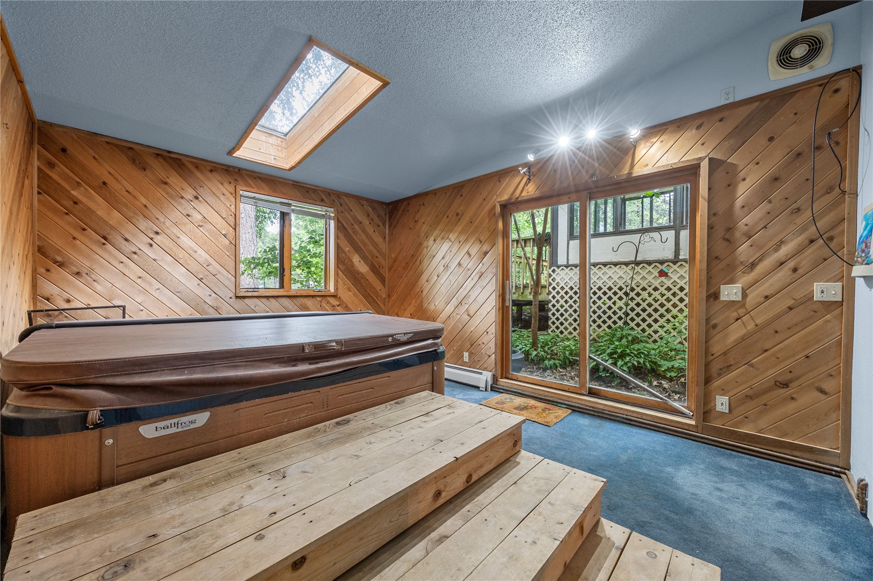 356 East Post Road SE Cedar Rapids IA 52403