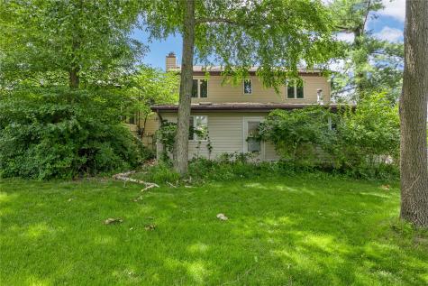 356 East Post Road SE Cedar Rapids IA 52403