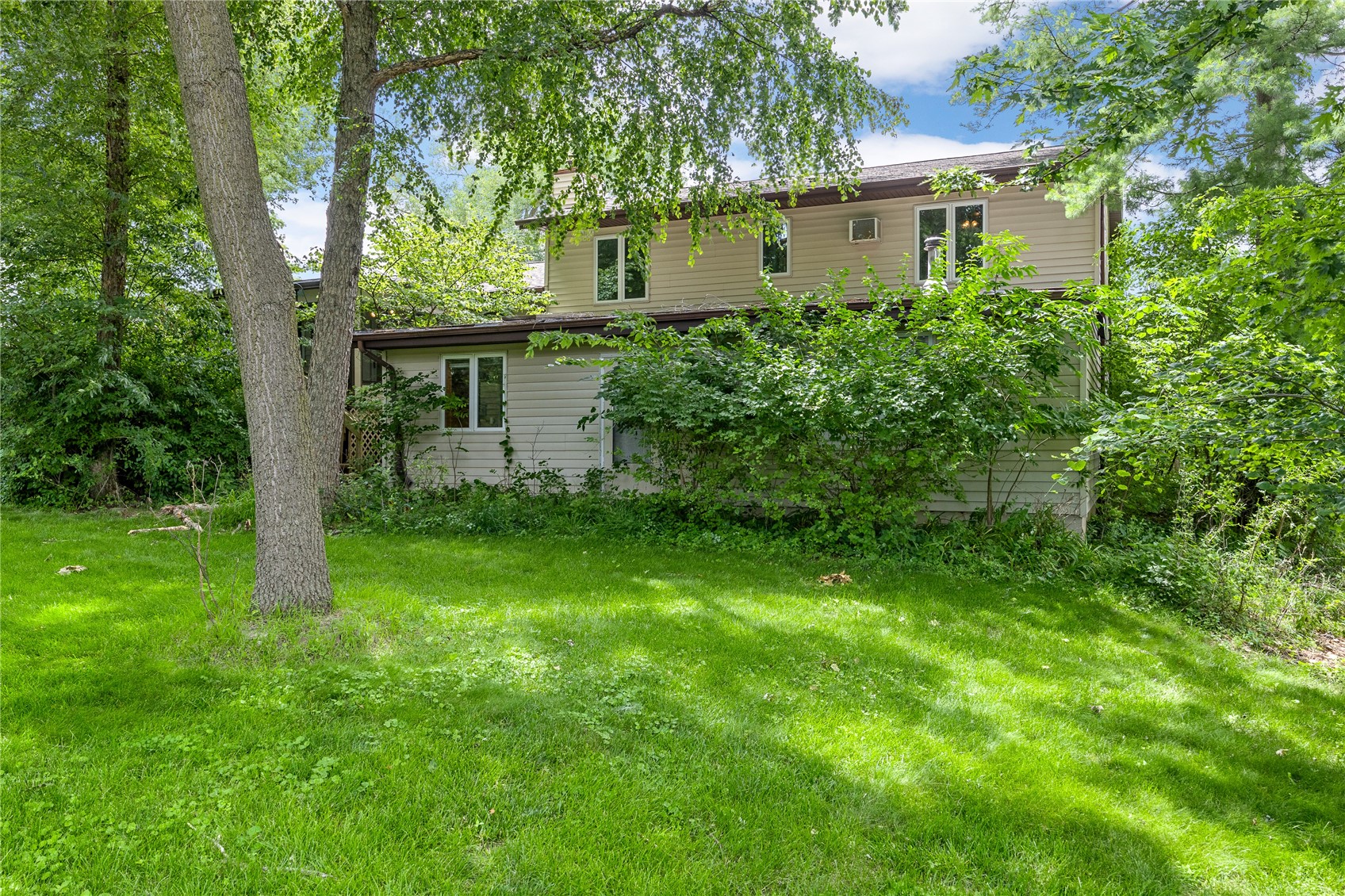 356 East Post Road SE Cedar Rapids IA 52403