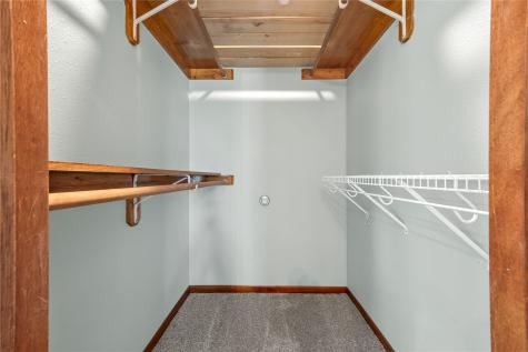 356 East Post Road SE Cedar Rapids IA 52403