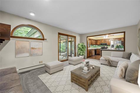 356 East Post Road SE Cedar Rapids IA 52403