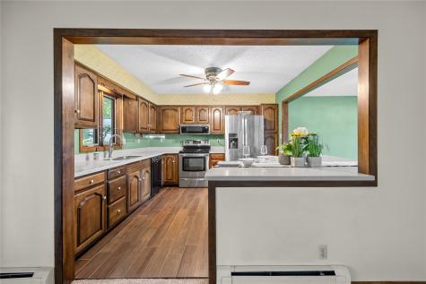 356 East Post Road SE Cedar Rapids IA 52403