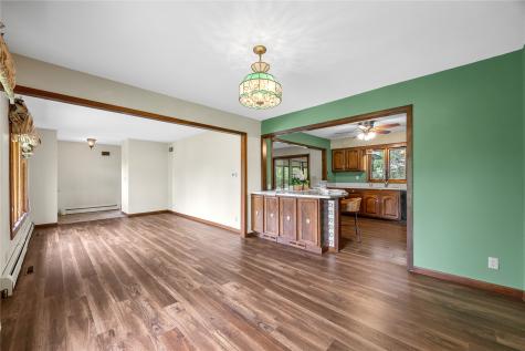 356 East Post Road SE Cedar Rapids IA 52403