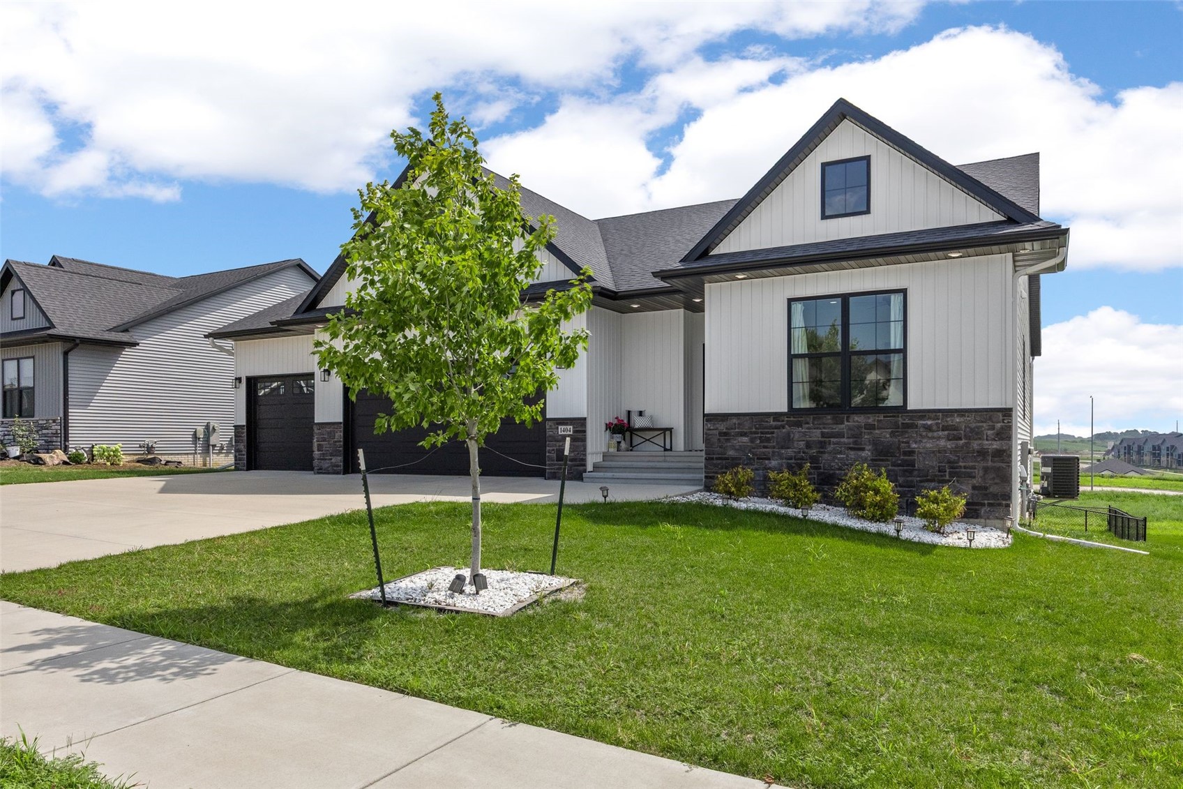 1404 Green Oak Pass Tiffin IA 52340