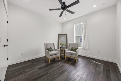 1404 Green Oak Pass Tiffin IA 52340
