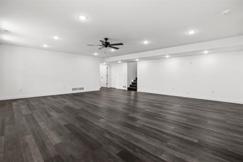 1404 Green Oak Pass Tiffin IA 52340