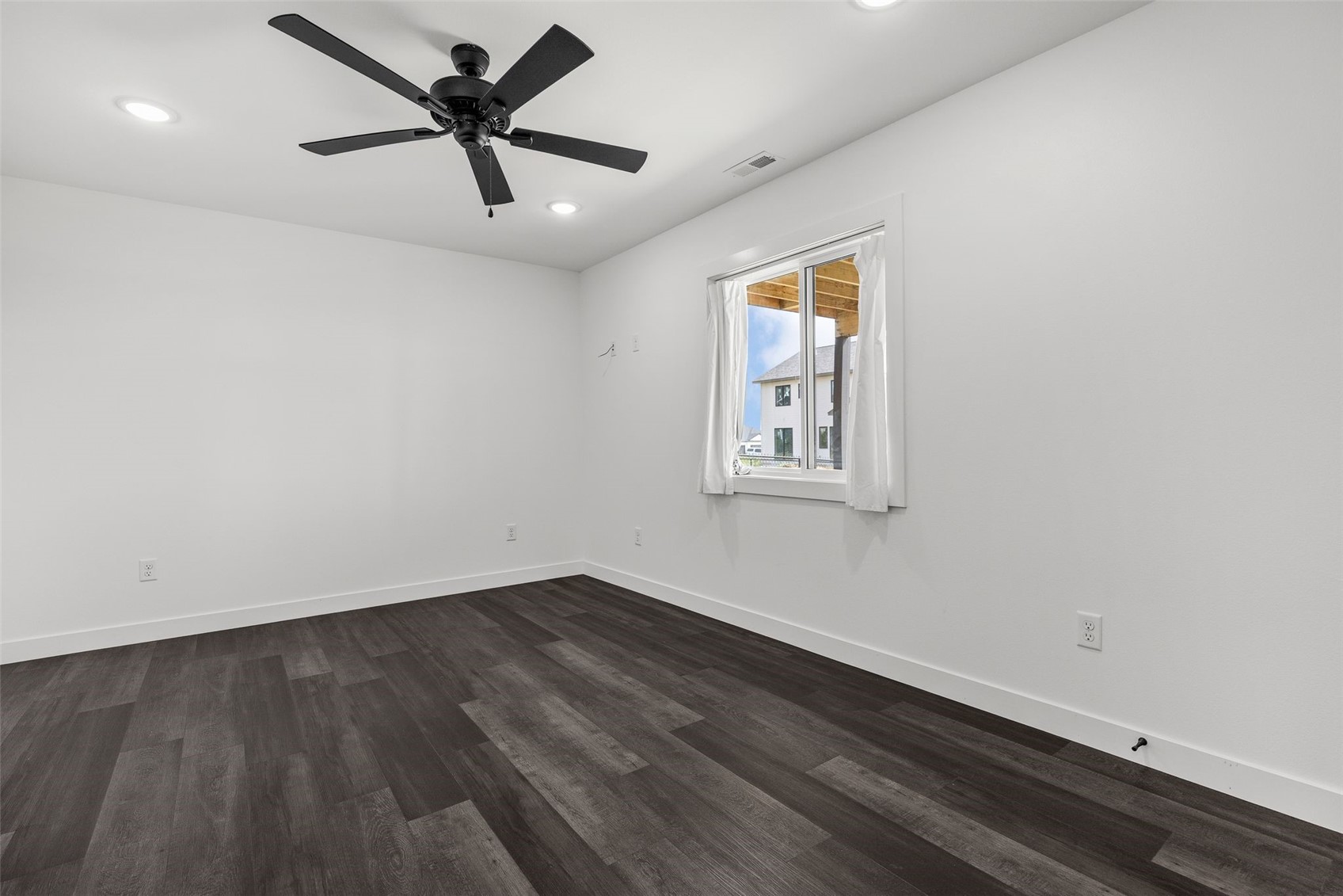 1404 Green Oak Pass Tiffin IA 52340