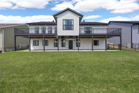 1404 Green Oak Pass Tiffin IA 52340